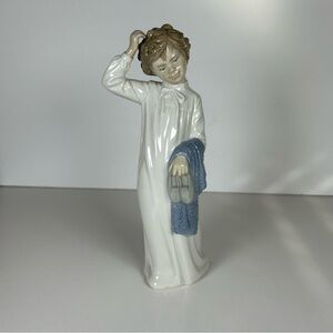 Lladro Nao Figurine "Bedtime Boy Scratching His Head" #0232